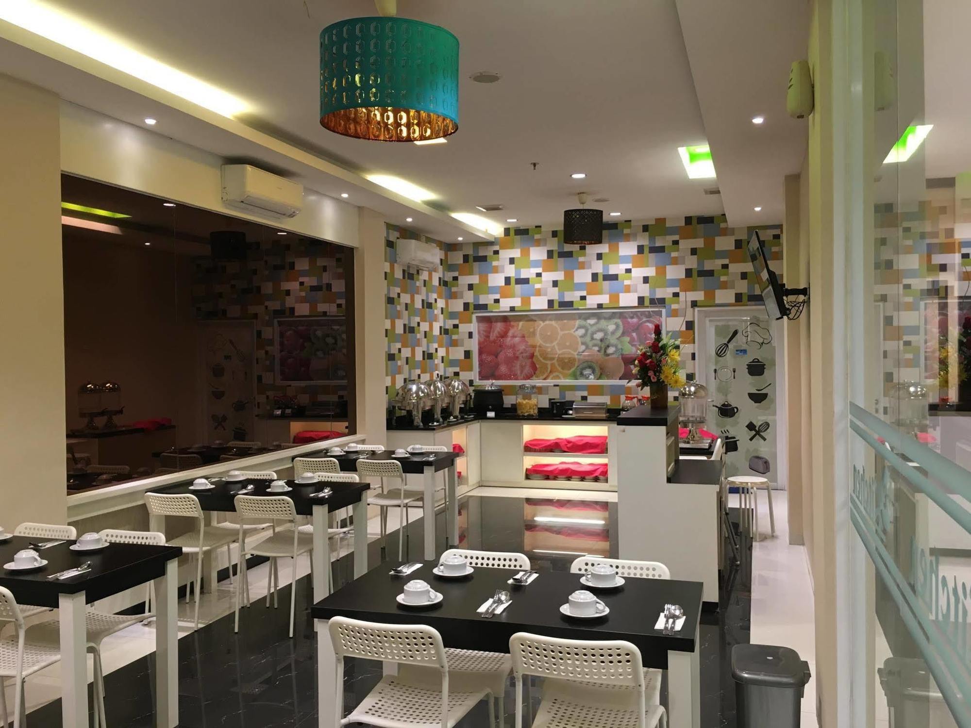 Msquare Palembang Hotell Exteriör bild