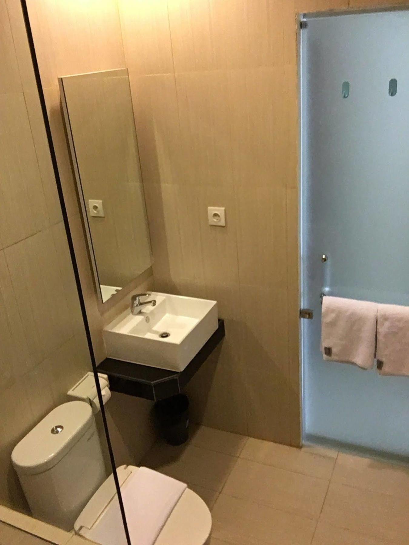 Msquare Palembang Hotell Exteriör bild